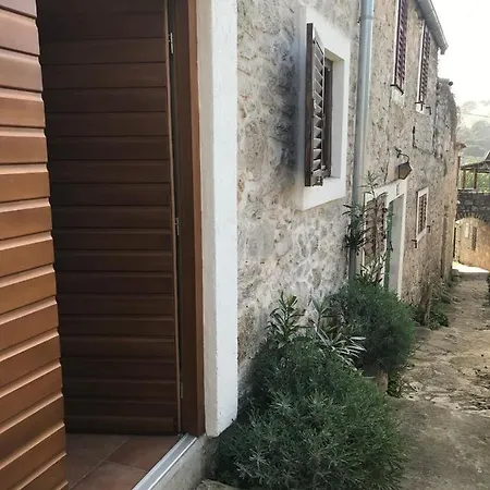 Mediteranea 3* Murter